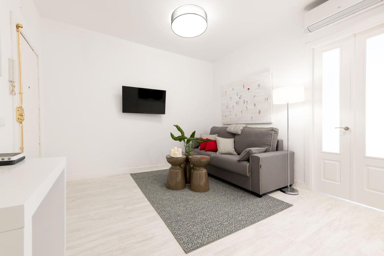 1 Bedroom 1 Bathroom- Lavapies- Minty Stay- Ave Maria Madrid Exteriör bild
