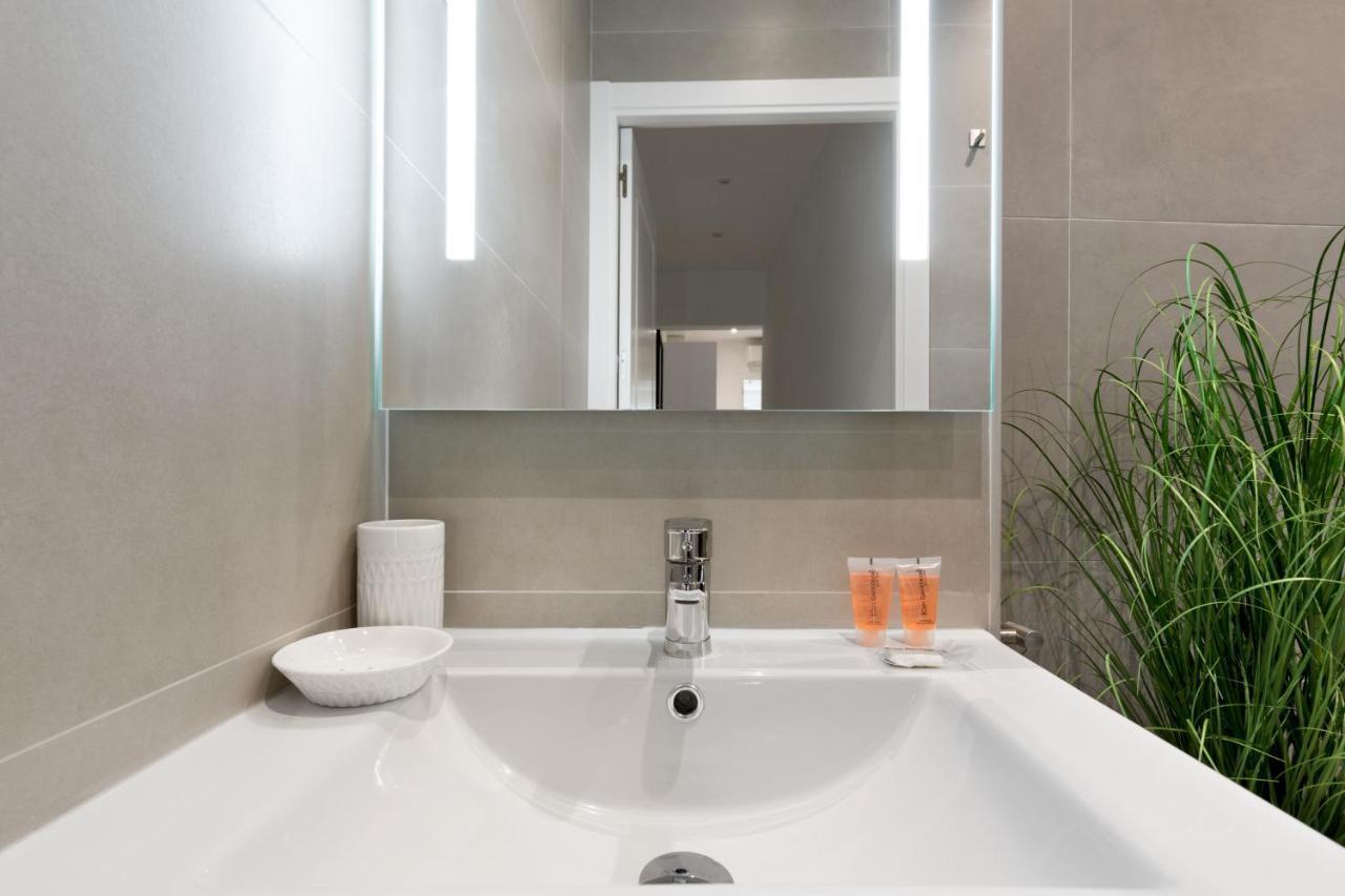 1 Bedroom 1 Bathroom- Lavapies- Minty Stay- Ave Maria Madrid Exteriör bild